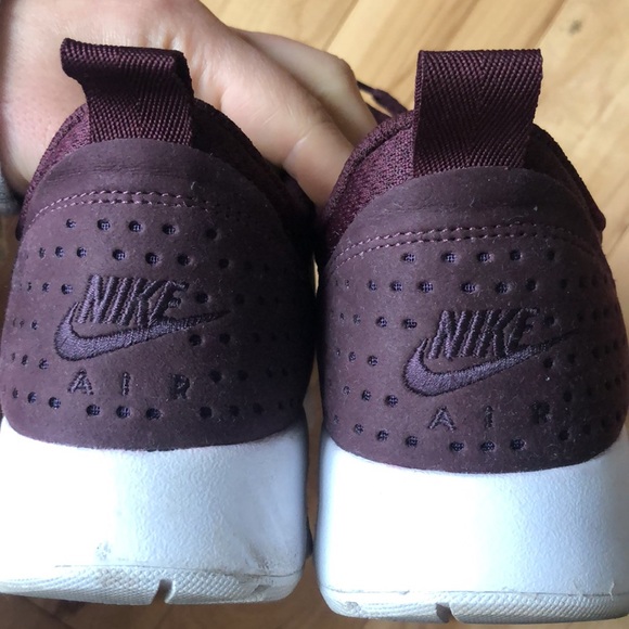 Maroon Nike Max Tavas - Picture 4 of 6